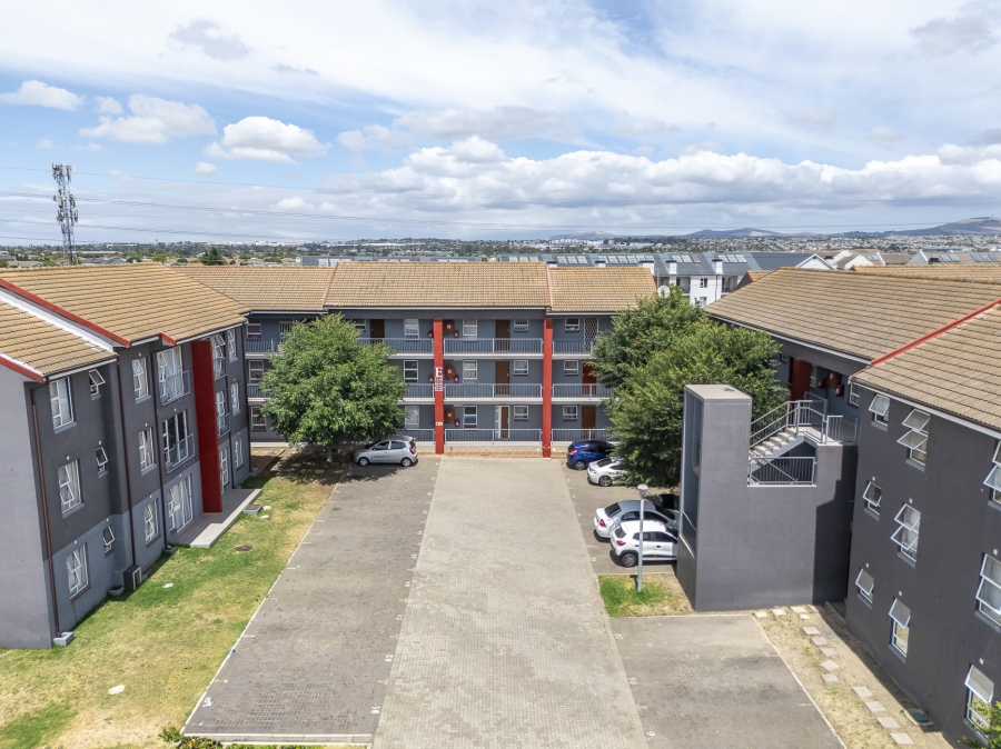 2 Bedroom Property for Sale in Buh Rein Estate Western Cape